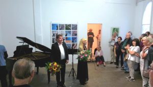 Kammerkonzert Zsuzsa Debré, Violine und András Rákosi, Piano in der Ausstellung "Fotografische Abstraktion"