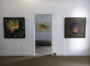 Accrochage des "Mülheimer Künstlerbund" Arbeiten von Hans Arts (vorne) und Manfred Dahmen (hinten) - noch bis 19. Januar 2019 in der Ruhrstraße 3 - #MHRuhr